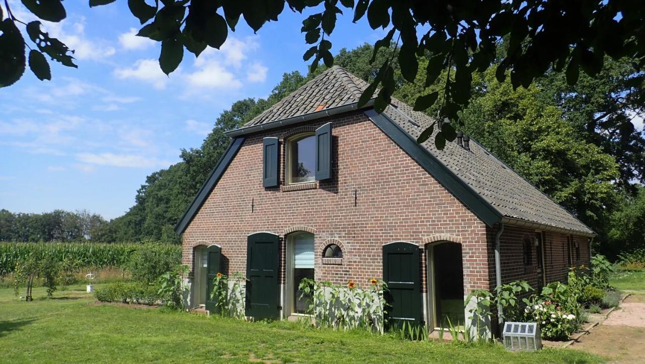 Vakantiehuis Het Wapen Van Heeckeren Hummelo Exterior foto