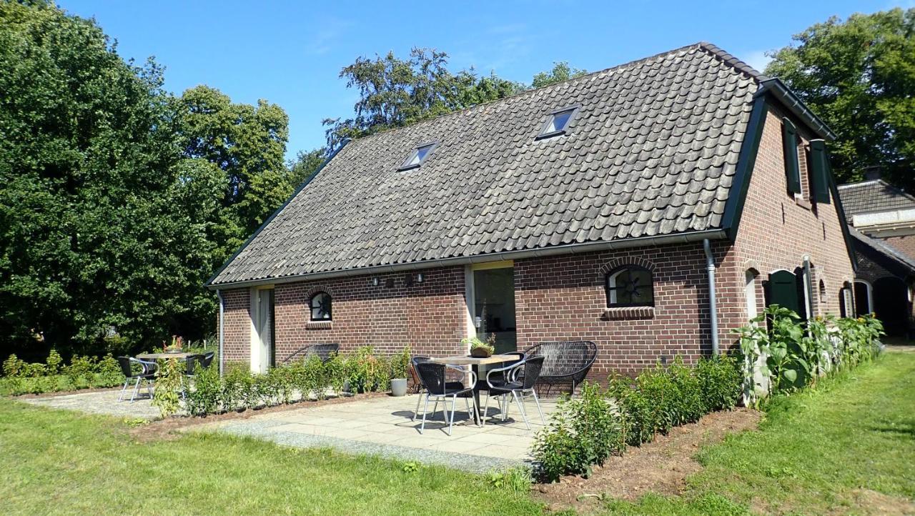 Vakantiehuis Het Wapen Van Heeckeren Hummelo Exterior foto